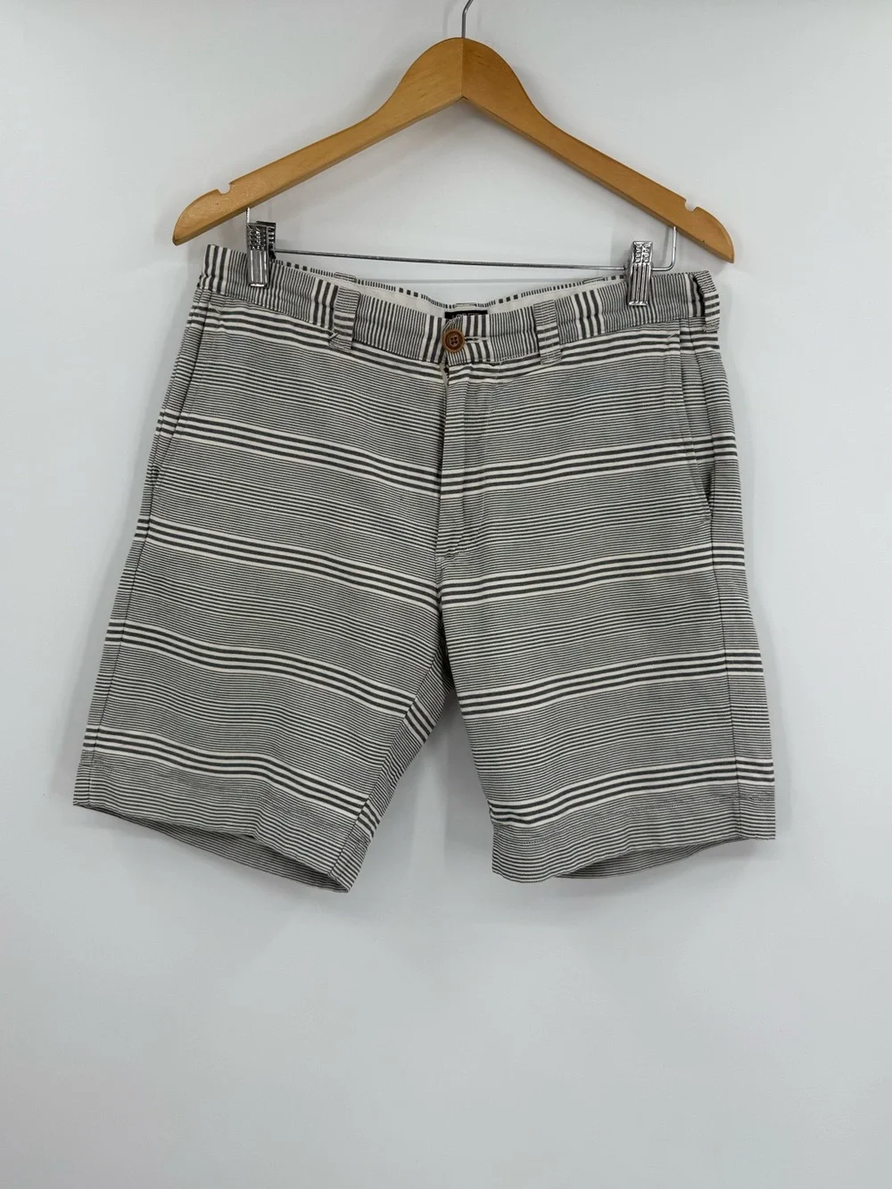 J.Crew 100% Cotton Gramercy Stripe Chino Short | Navy & White | 32